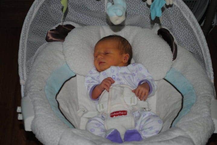 baby with jaundice has a yellow cast to the skin