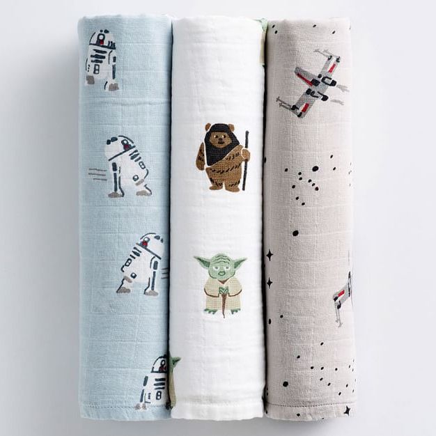 Star Wars Muslin Swaddle Set featuring R2D2, Yoda and Ewoks, and X-Wings.