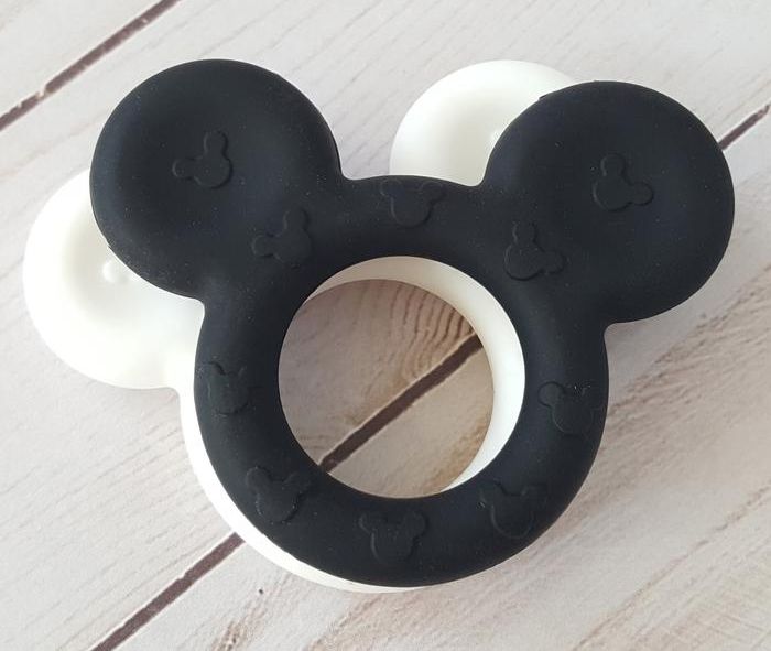 Băng đô silicon màu đen và trắng hình đầu Mickey