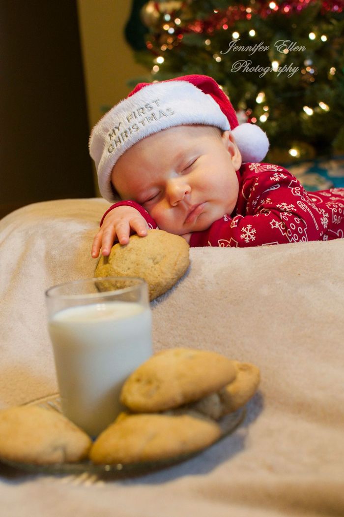 Baby store christmas photoshoot