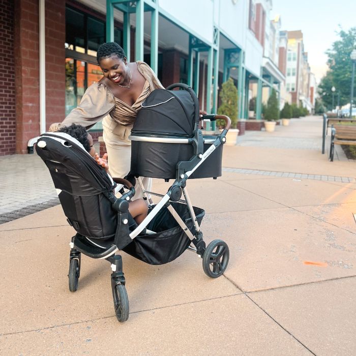 Stroller with 2025 bassinet attachment