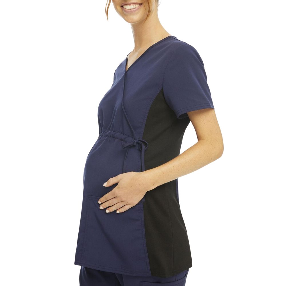 Ava & Me are the best maternity scrubs for you & your baby bump