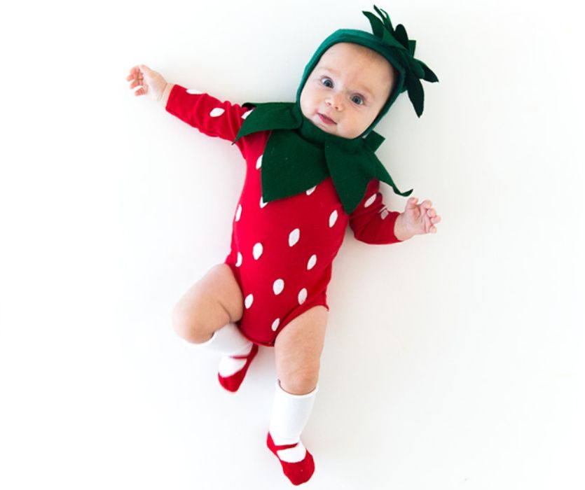 Hysterical DIY Newborn Halloween Costumes