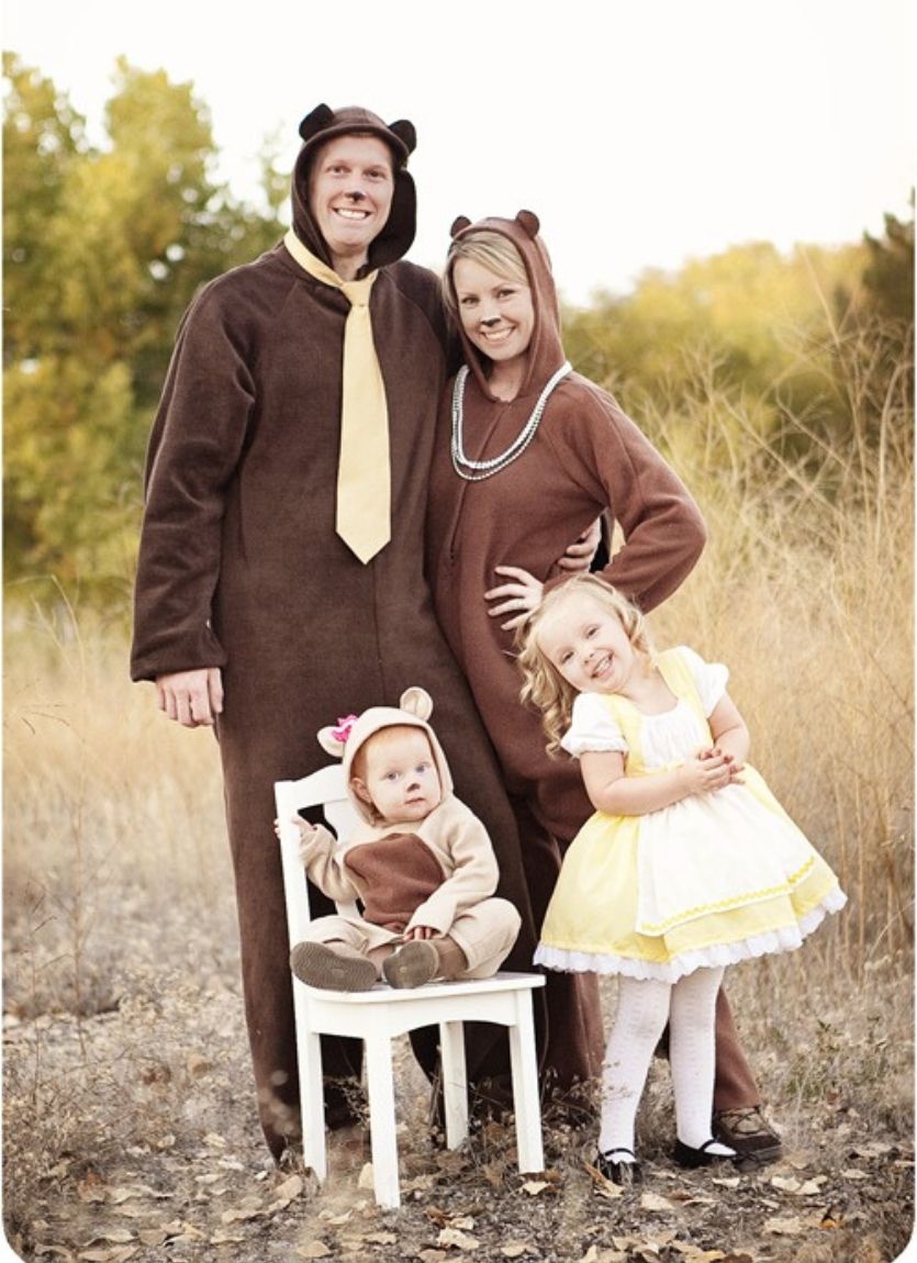 mother, father, child and baby dressed as goldilocks and the three bears