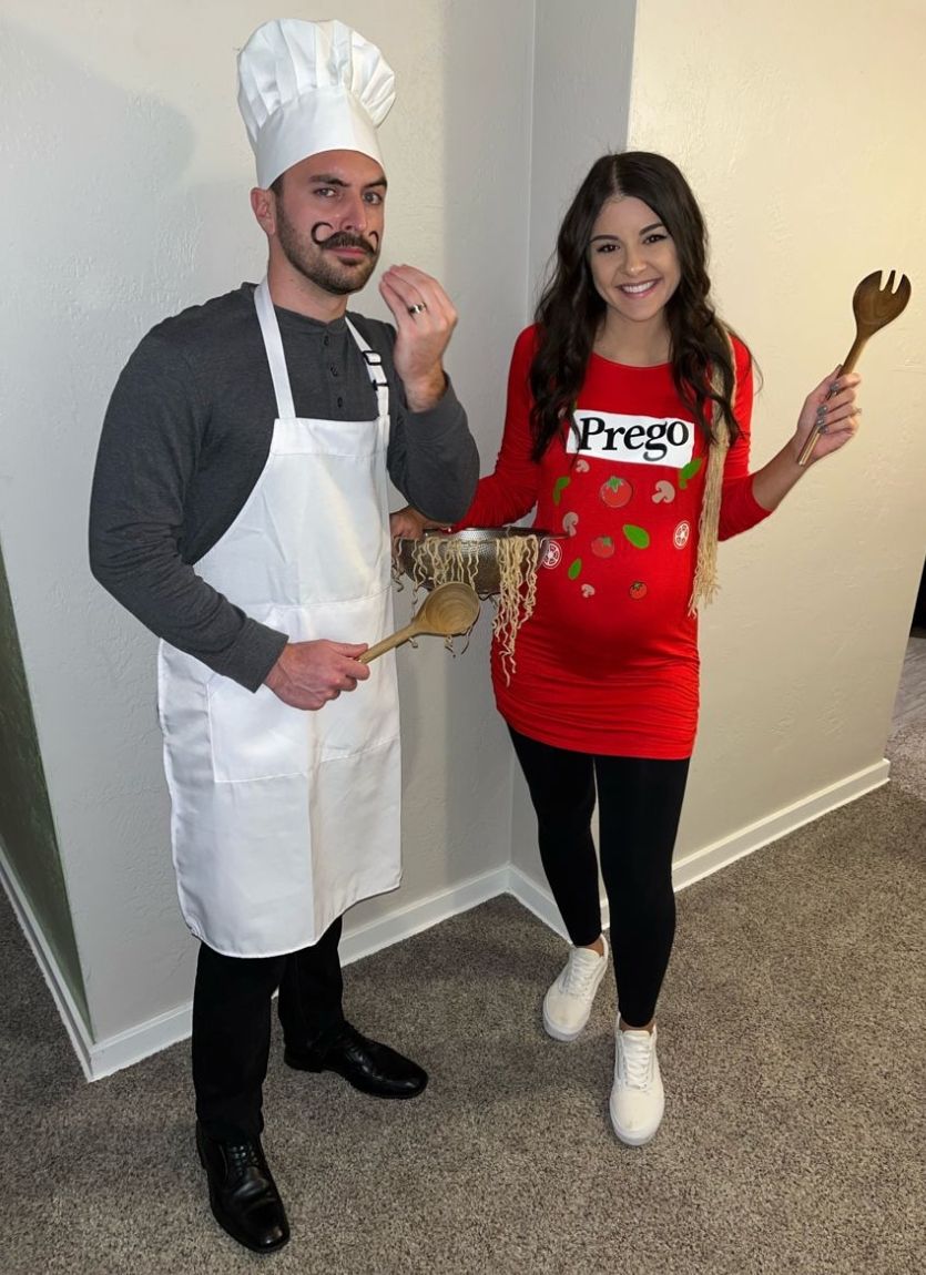 Jar of Preggo Spaghetti Sauce couple costume