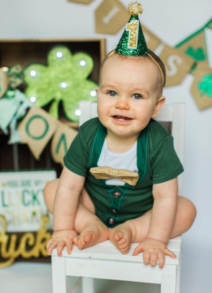 Green onesie St.  Patrick's Day 1st Birthday baby pictures